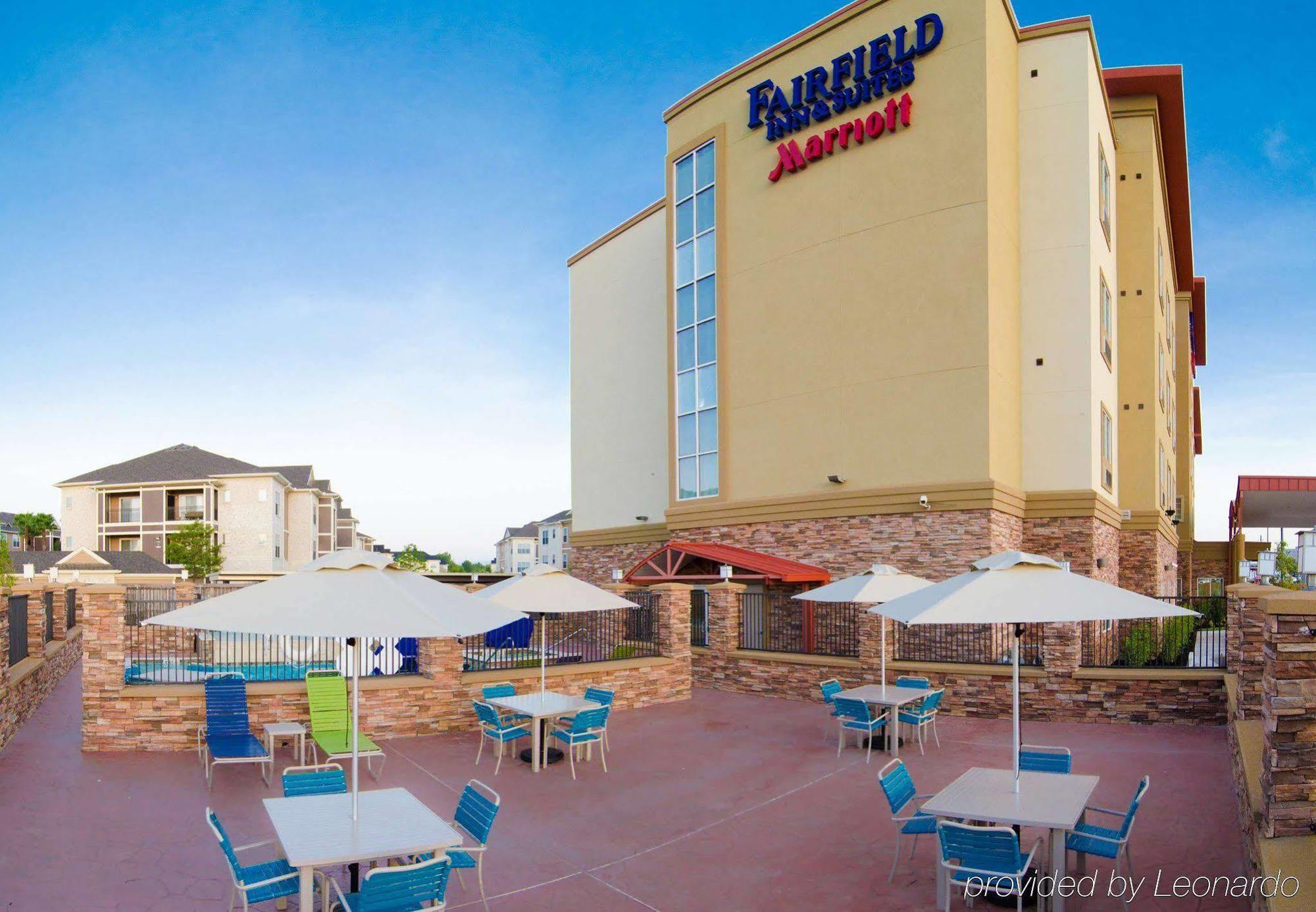 Fairfield Inn And Suites By Marriott North Spring Exterior photo